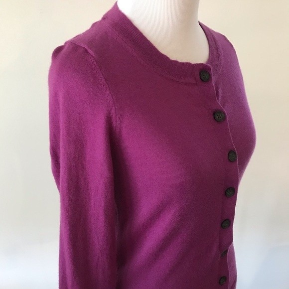 Banana Republic Extra Fine Merino Wool Button Down Fuchsia Cardigan - XS - Picture 3 of 9